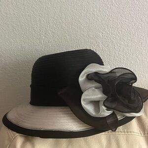 Downton abbey  Black and White Floral Accent Hat